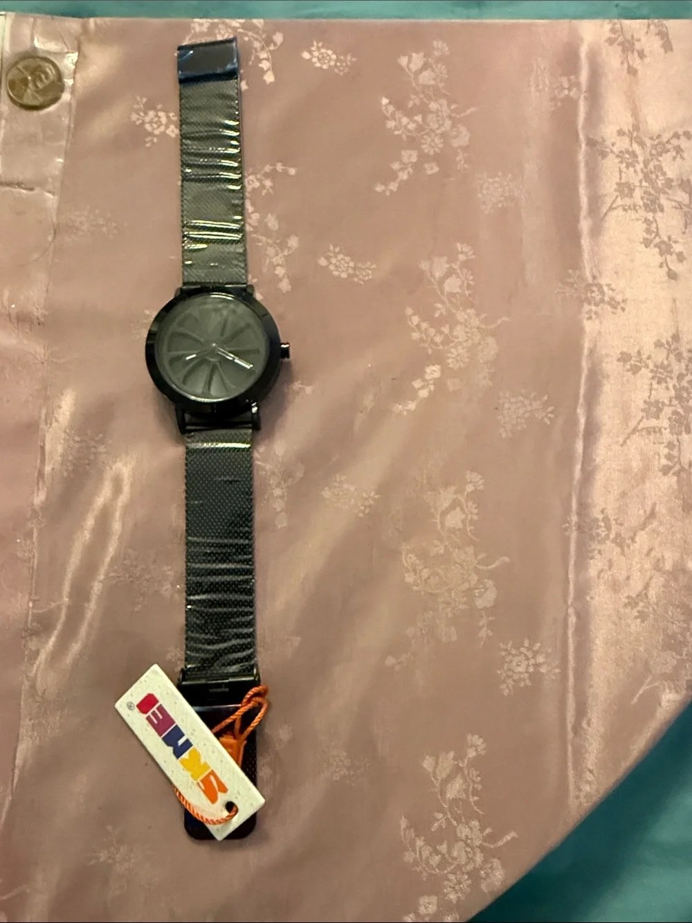 Black Mesh Strap Watch with Textured Dial by SKMEI